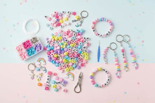 Bracelet & Keychain Kit Pastel Background